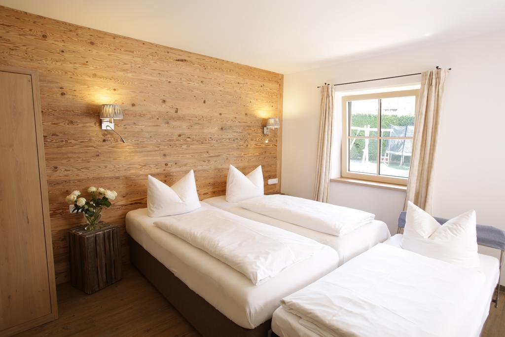 Pension Schweizerhaus Garni Weyarn Extérieur photo
